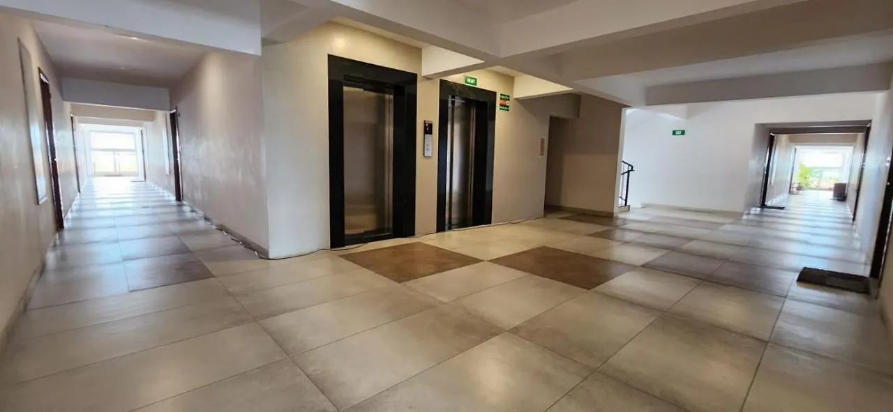 1Bhk Luxury Apartment- Palayam Thiruvananthapuram Lägenhet